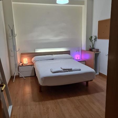 Habitacion Con Bano Privado- En Casa Familiar Beatriz Valencia Exteriör bild