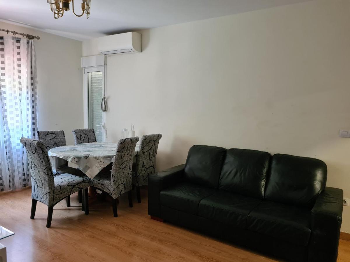 Habitacion Con Bano Privado- En Casa Familiar Beatriz Valencia Exteriör bild