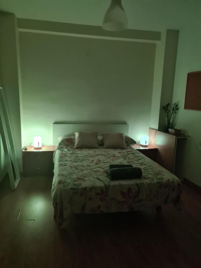 Habitacion Con Bano Privado- En Casa Familiar Beatriz Valencia Exteriör bild